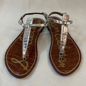 Sam Edelman size 6 toe post with adjustable straps